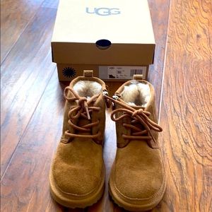 Children’s Ugg boots sz 11